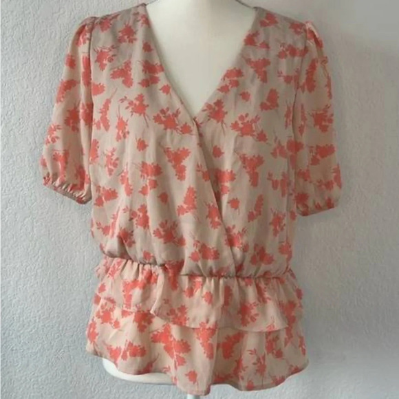 Kaileigh | Floral Peplum Blouse (M) - Picture 1 of 5